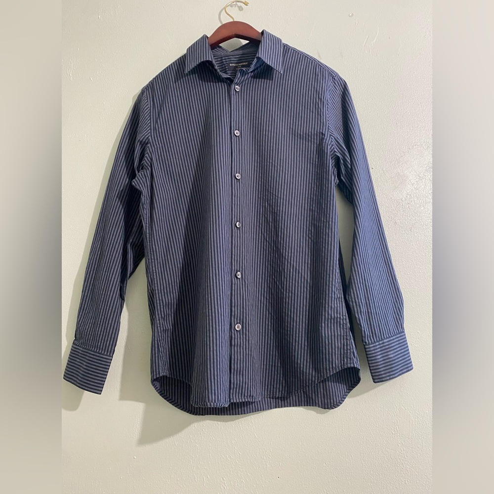 Banana Republic stretch sleeve medium size